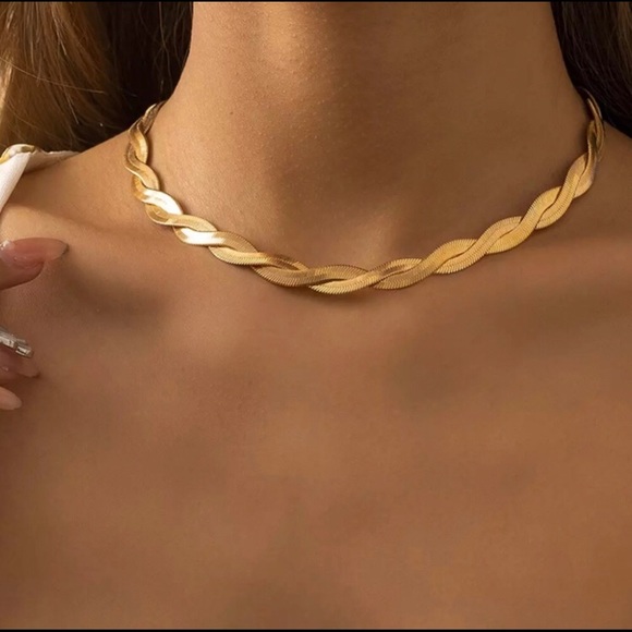 Women necklaces